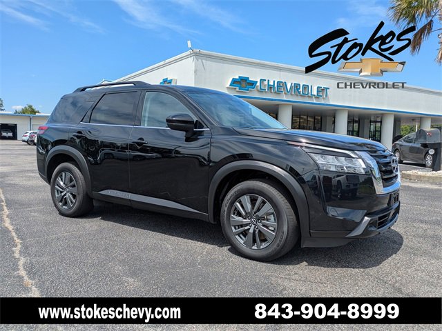 2022 Nissan Pathfinder SV's photo