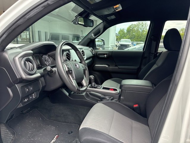 2023 Toyota Tacoma SR photo 4