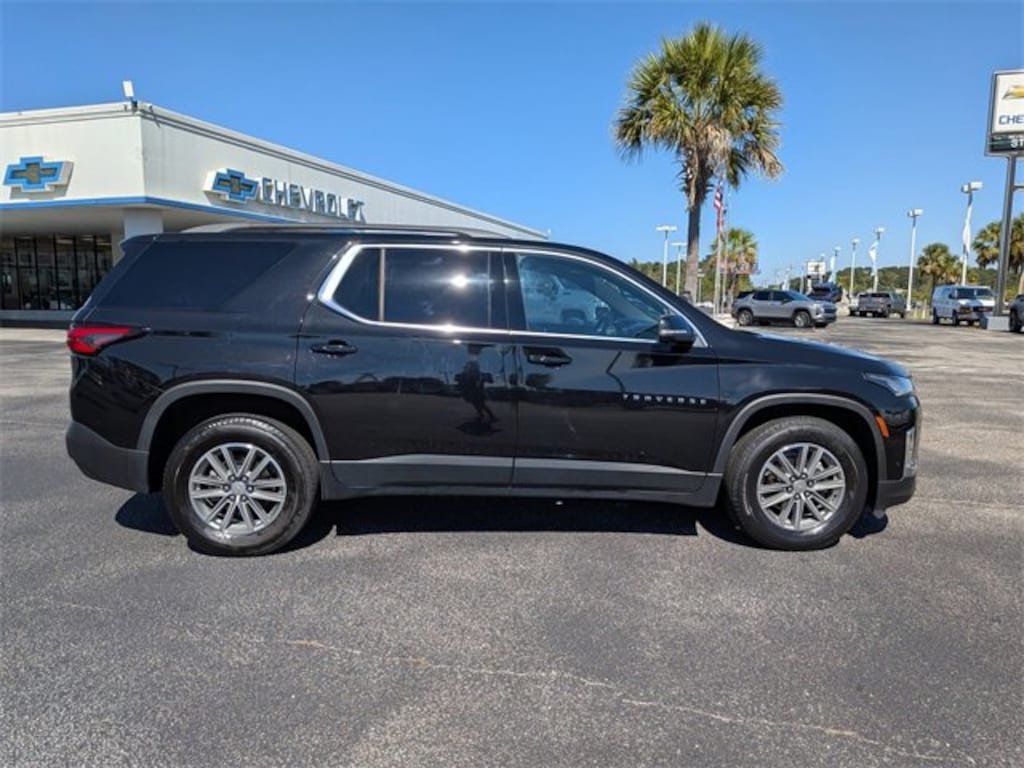 Used 2023 Chevrolet Traverse LT Leather SUV