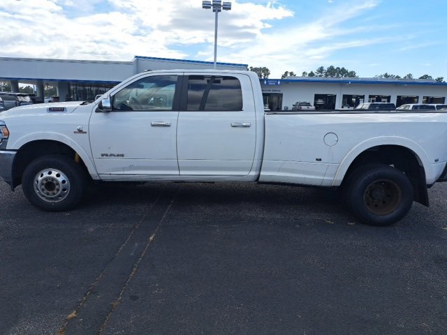 2021 Ram 3500 Laramie photo 3