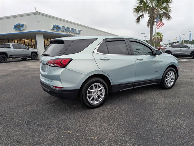 2022 Chevrolet Equinox LT photo 3