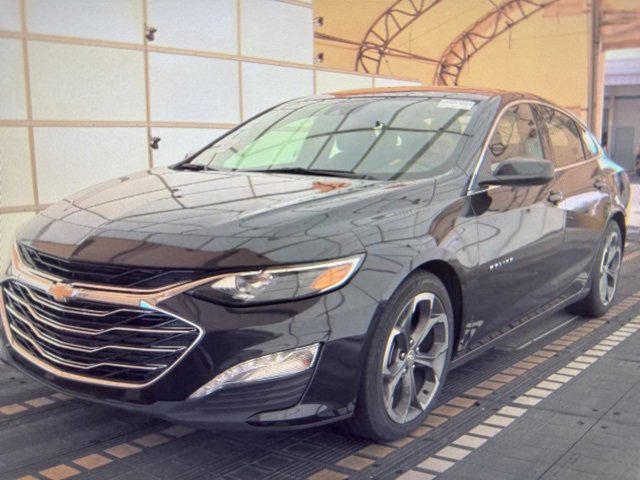 2023 Chevrolet Malibu 1LT photo 2