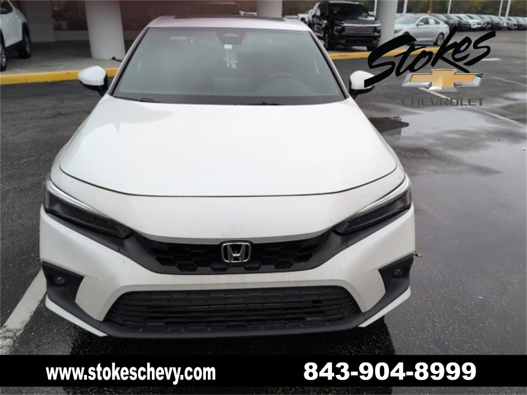 2024 Honda Civic Hatchback Sport Touring photo 2