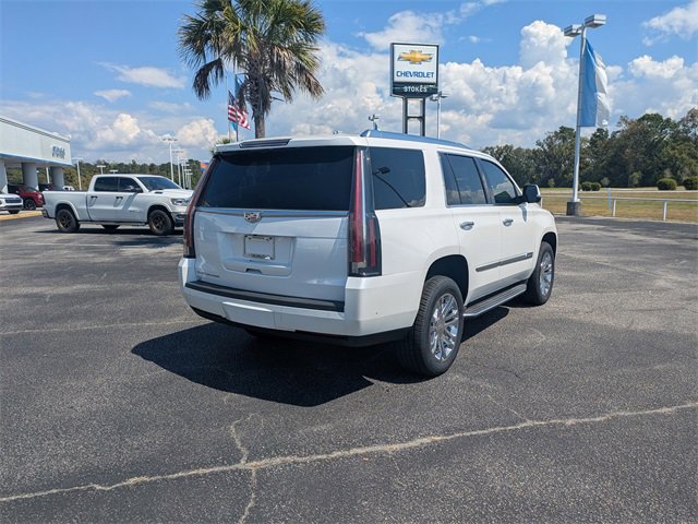 2018 Cadillac Escalade photo 2