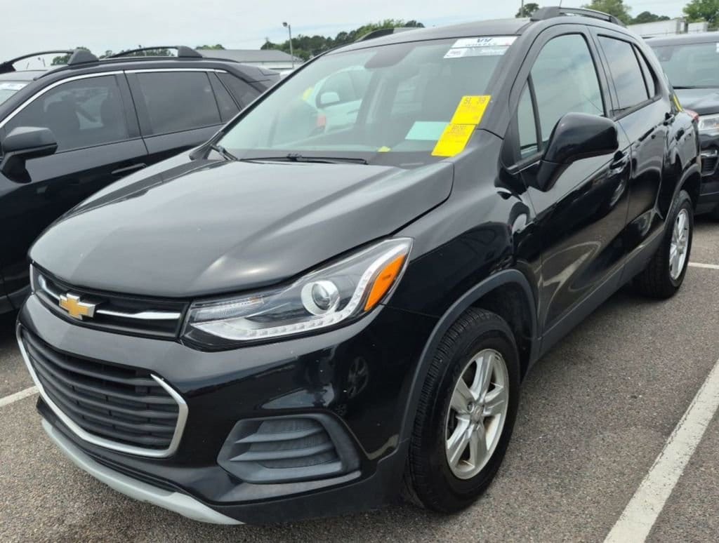 Used 2022 Chevrolet Trax LT with VIN KL7CJPSM8NB532754 for sale in Moncks Corner, SC