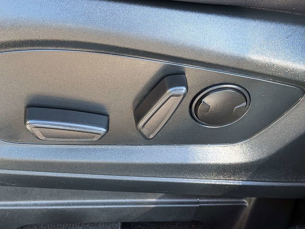 2022 Ford Explorer Limited - Photo 22