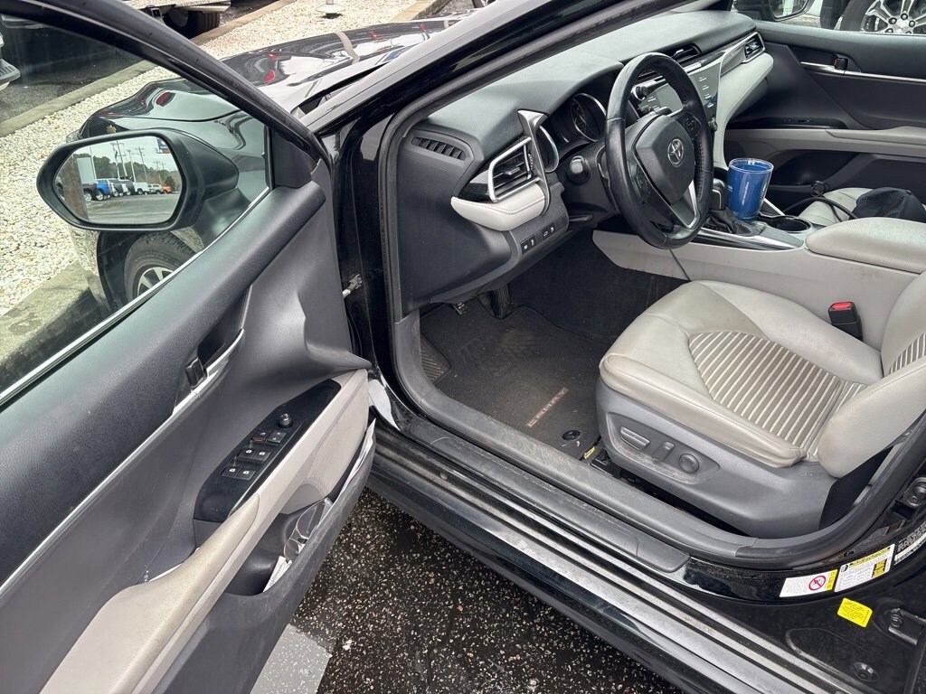 Used 2018 Toyota Camry LE Sedan