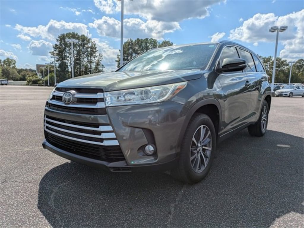 Used 2018 Toyota Highlander XLE SUV