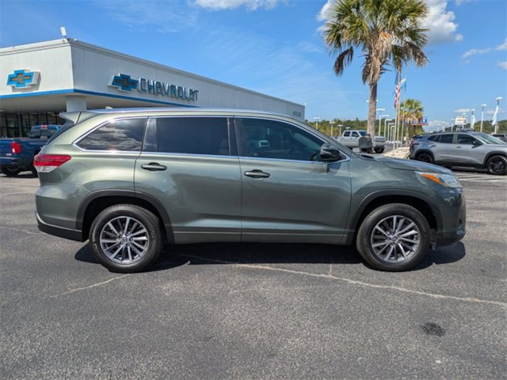 Used 2018 Toyota Highlander XLE SUV