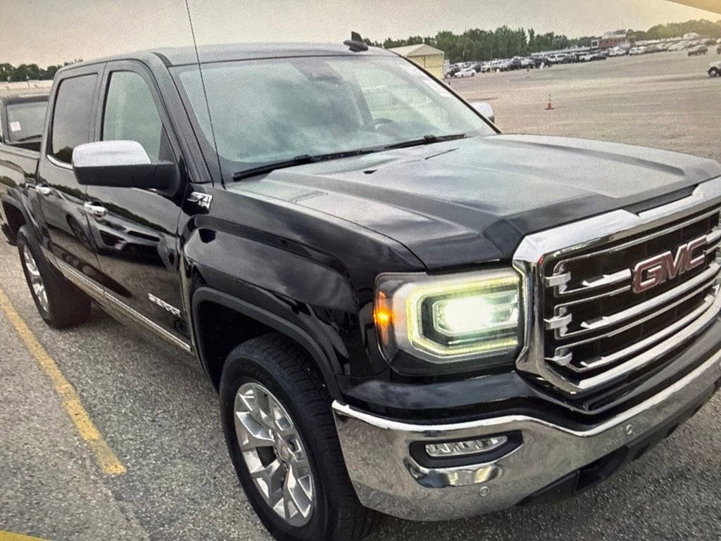 2018 GMC Sierra 4WD Crew Cab Short Box SLT's photo