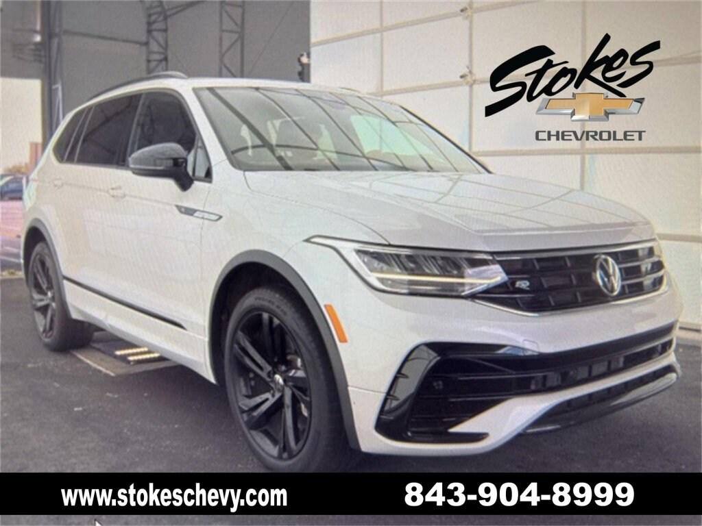 Used 2023 Volkswagen Tiguan SE R-Line Black SUV