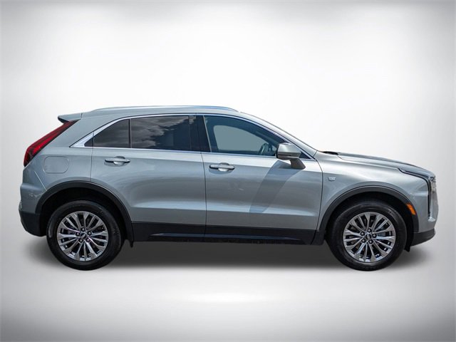 2024 Cadillac XT4 Premium Luxury photo 3