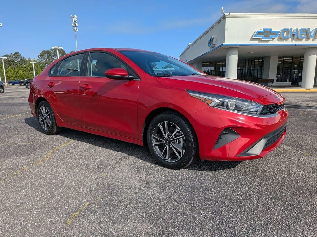 2024 Kia Forte LXS AT's photo