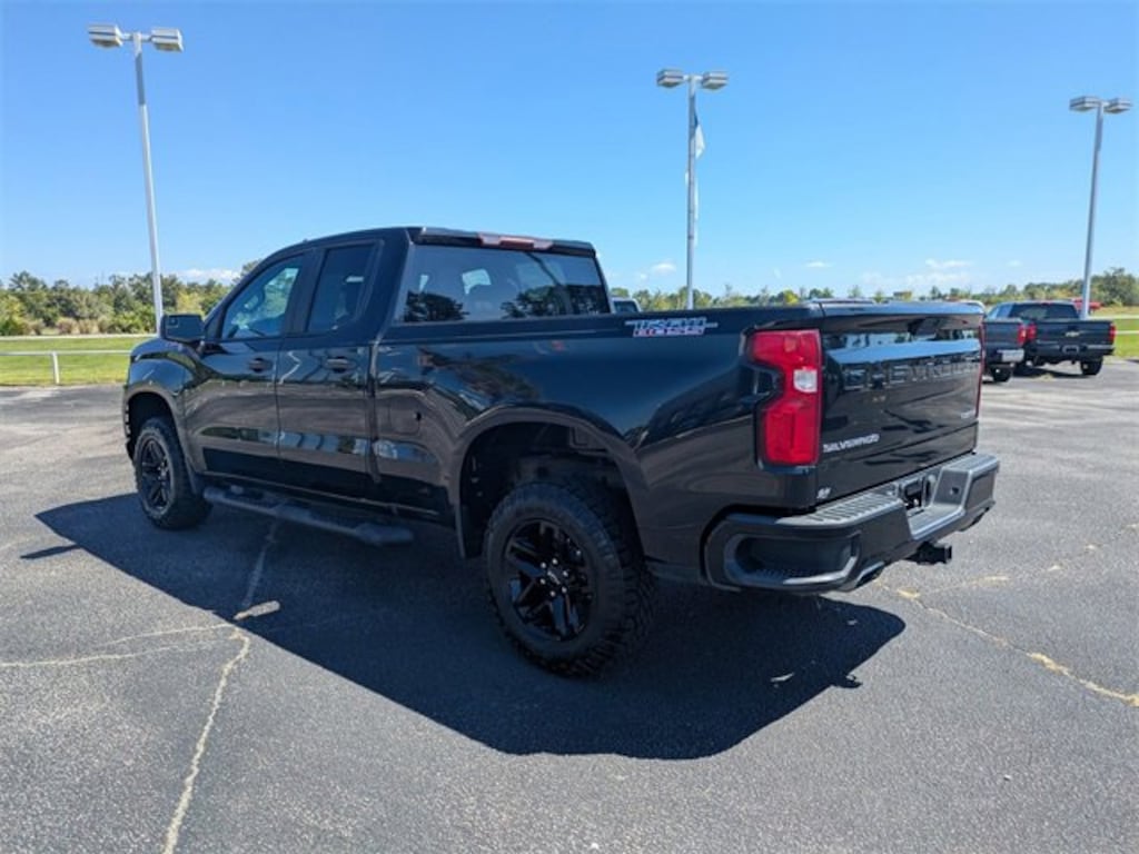 Used 2019 Chevrolet Silverado 1500 Custom Trail Boss Truck Double Cab
