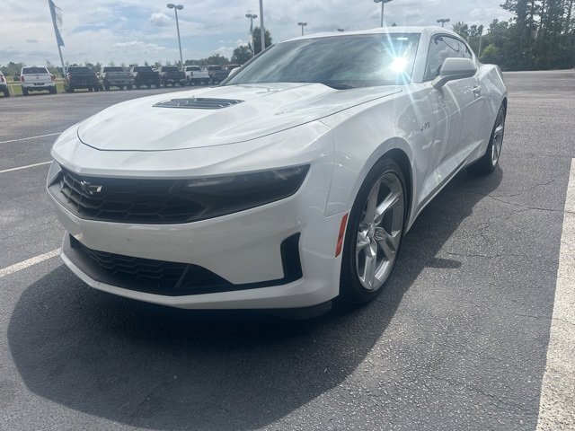 2021 Chevrolet Camaro LT1 photo 2