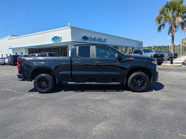 2019 Chevrolet Silverado 1500 Custom Trail Boss photo 2