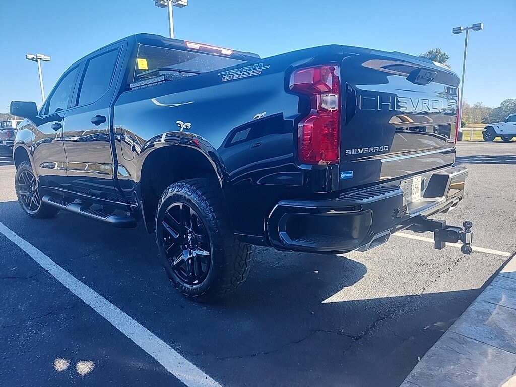 Used 2025 Chevrolet Silverado 1500 Custom Trail Boss Truck Crew Cab