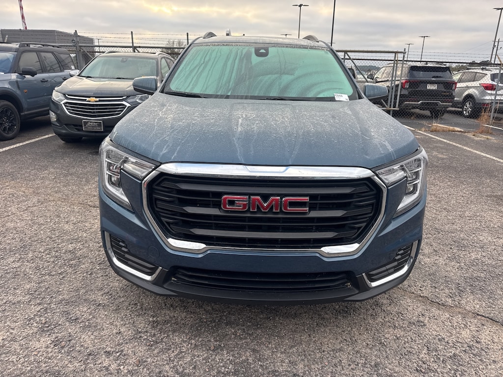 Used 2024 GMC Terrain SLE SUV