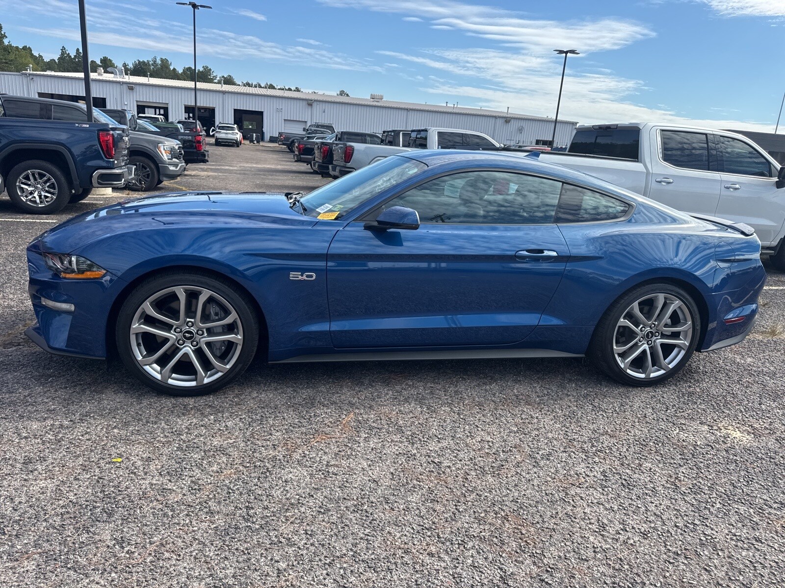 2022 Ford Mustang GT Premium photo 2
