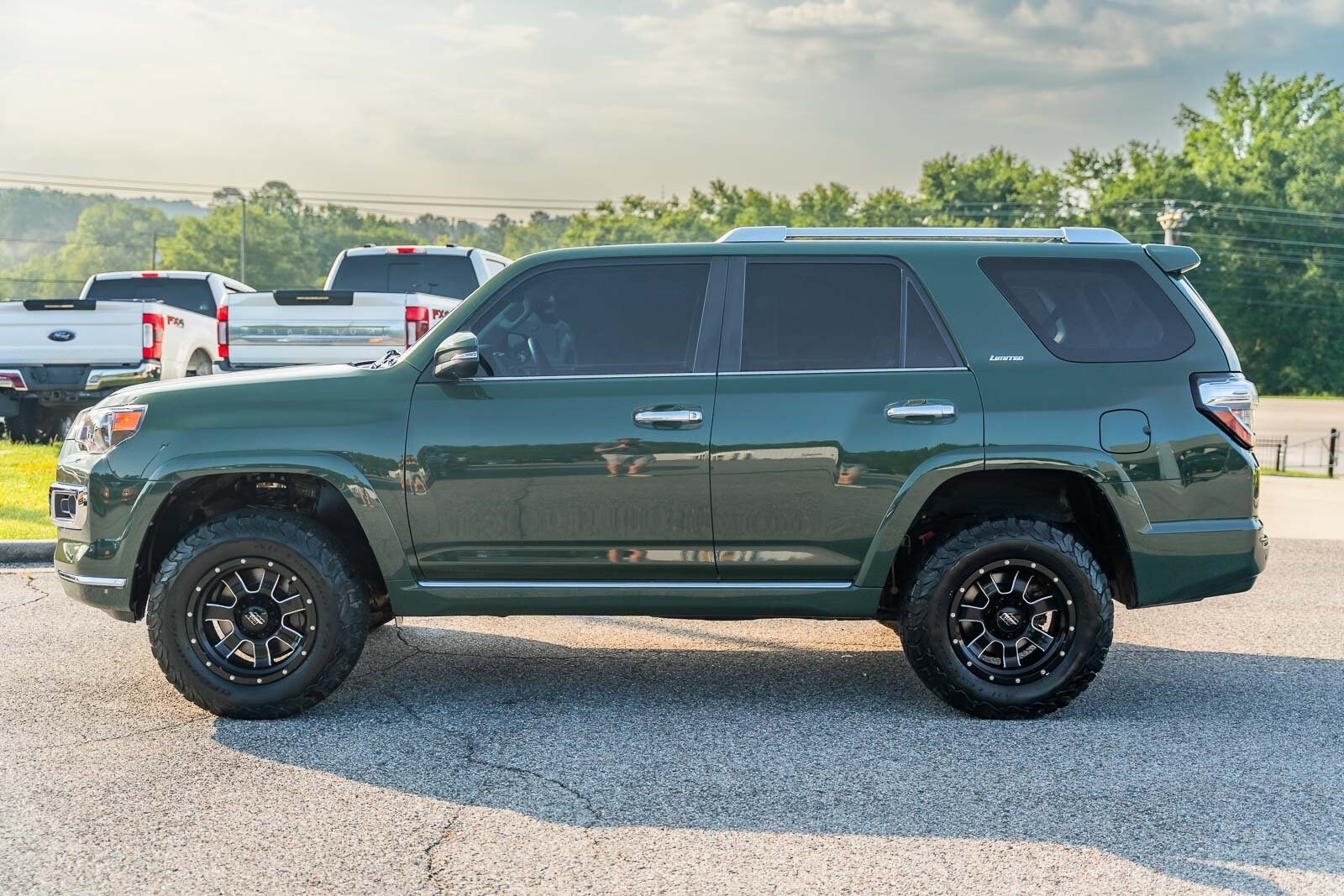 2022 Toyota 4Runner Limited photo 3