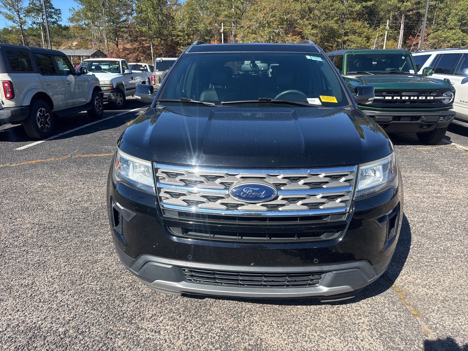2018 Ford Explorer XLT photo 2