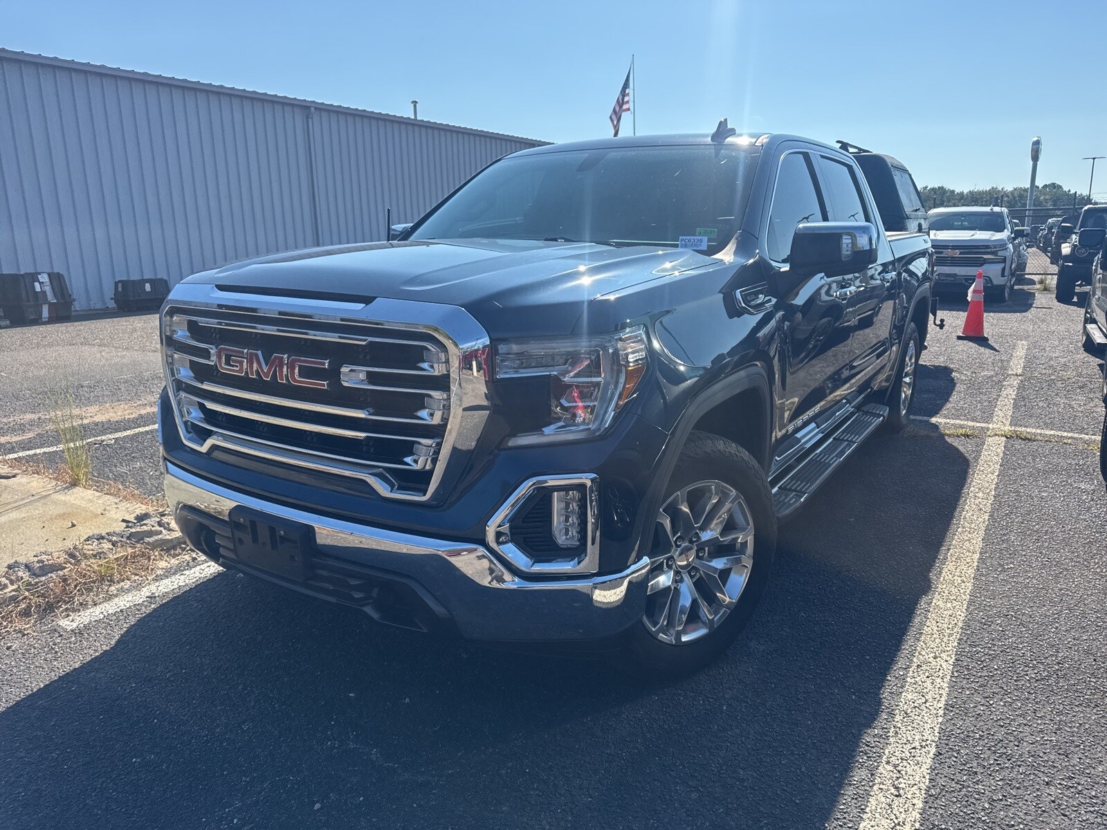 2021 Gmc Sierra 1500 SLT photo 3
