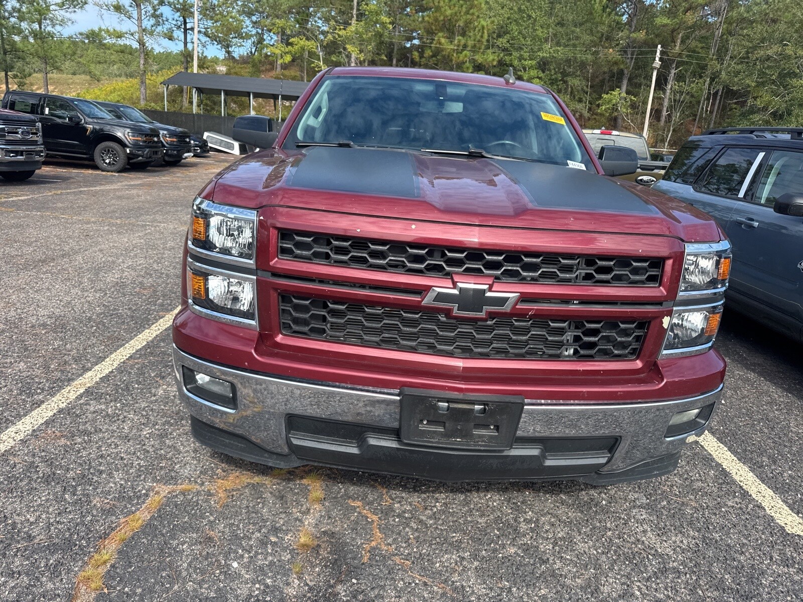 2015 Chevrolet Silverado LT photo 2