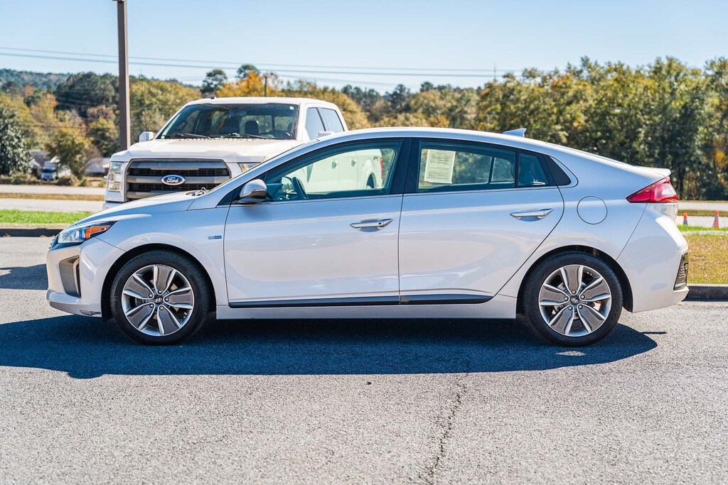 Certified 2017 Hyundai Ioniq Hybrid Limited Hatchback