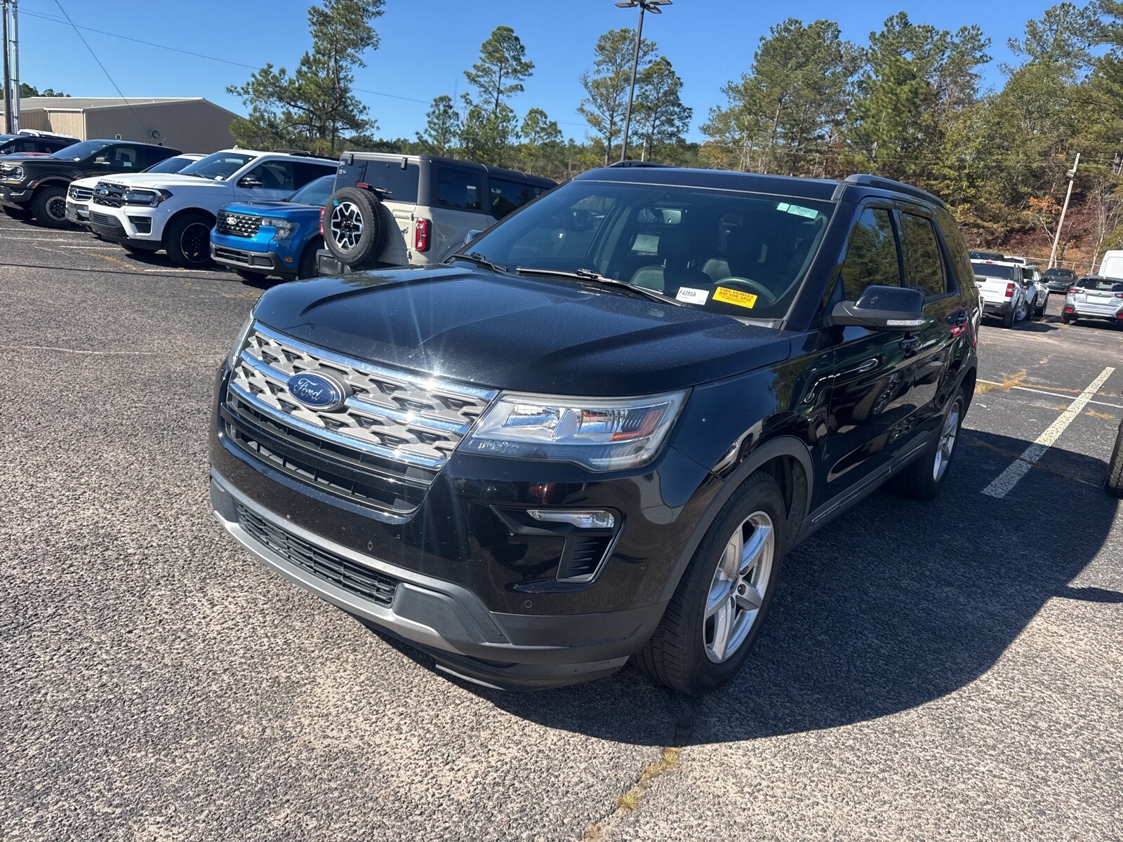 2018 Ford Explorer XLT photo 3