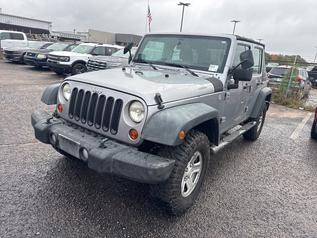 Used 2013 Jeep Wrangler Unlimited Sport SUV