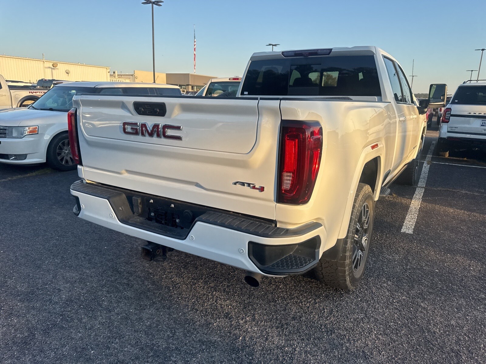 2022 Gmc Sierra 2500 HD AT4 photo 2