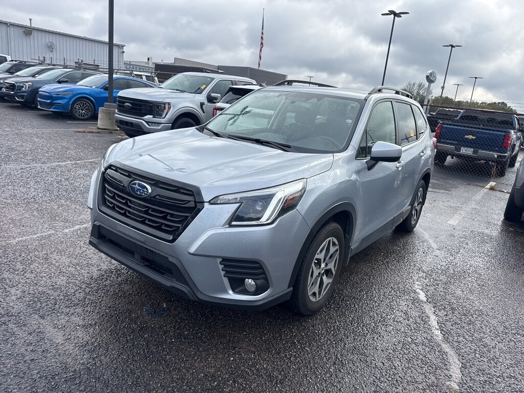 Used 2023 Subaru Forester Premium SUV