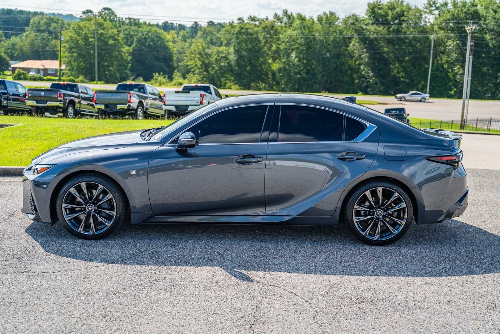 2023 Lexus IS 350 F SPORT photo 4