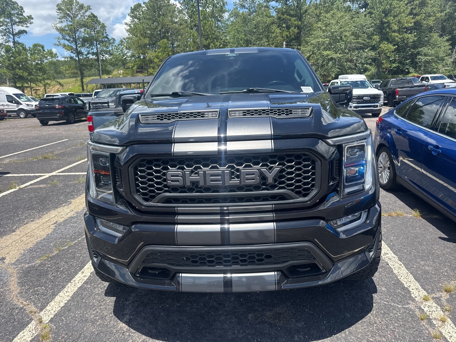 2021 Ford F-150 Lariat photo 2
