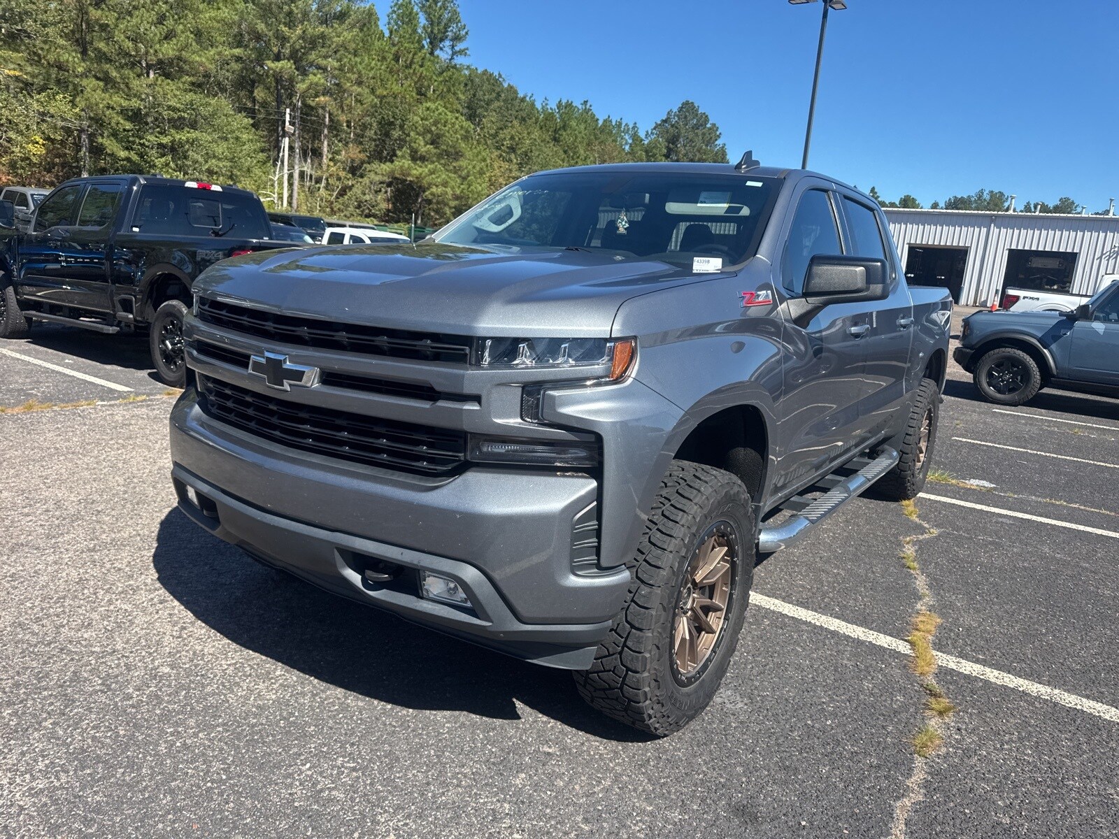 2021 Chevrolet Silverado 1500 RST photo 3