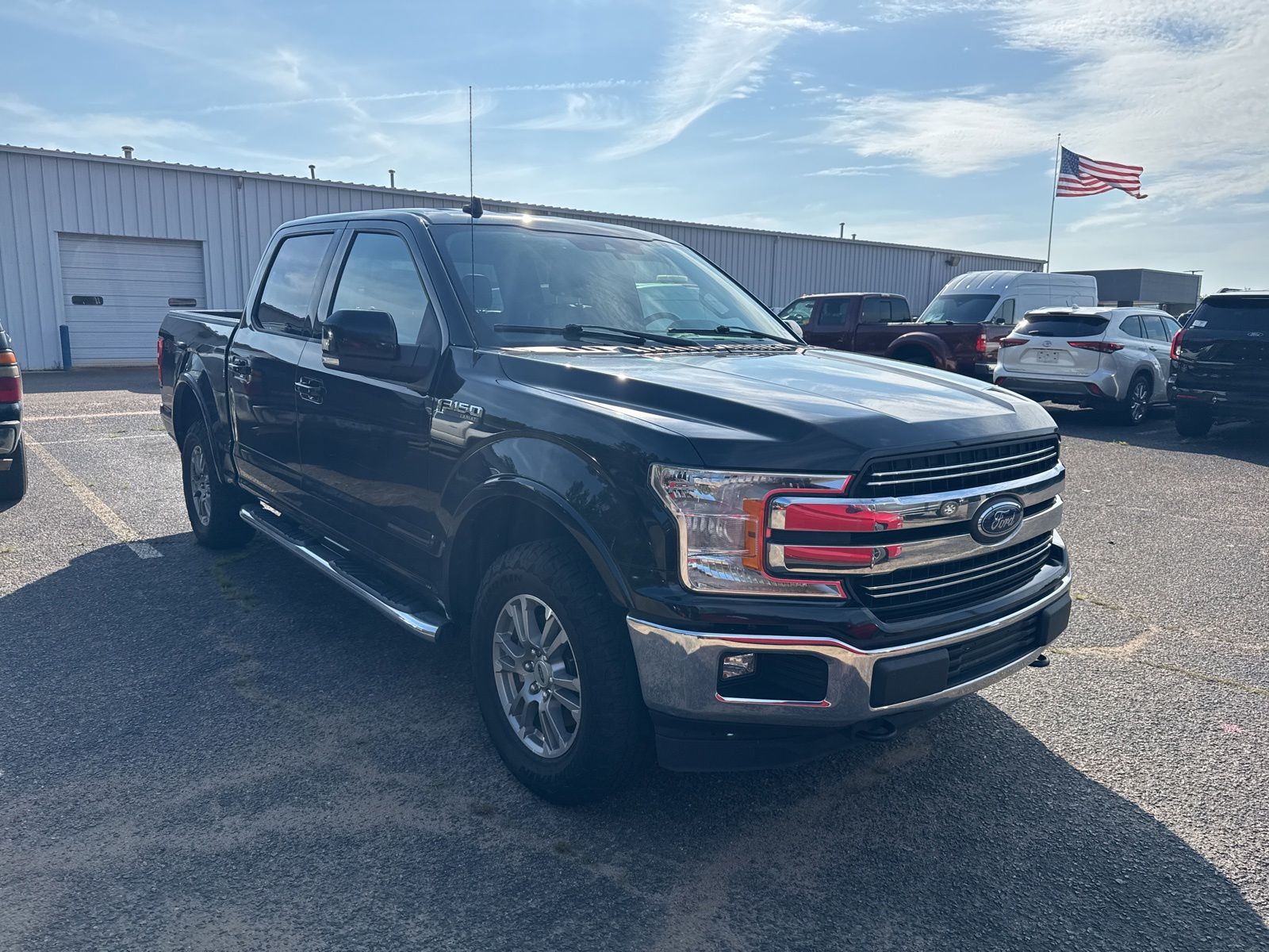 2019 Ford F-150 Lariat 4x4 SuperCrew 5-1/2 Box's photo