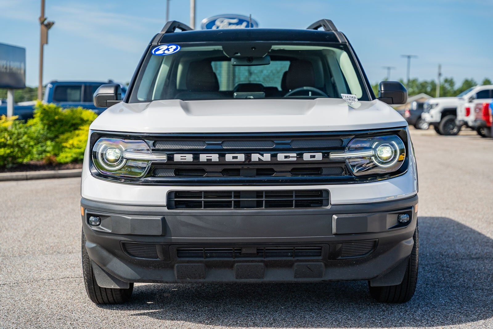 2023 Ford Bronco Sport Outer Banks photo 2