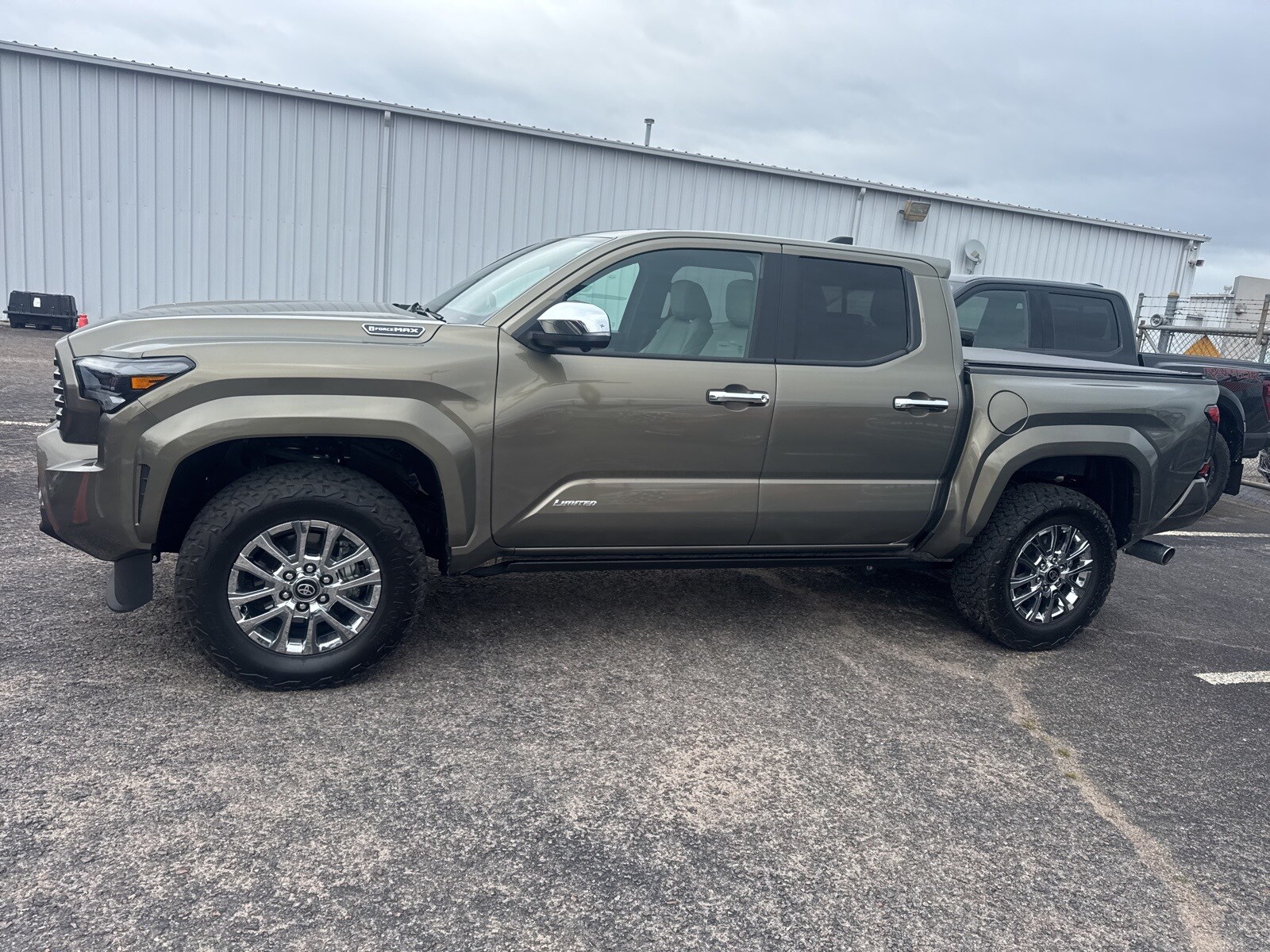 2024 Toyota Tacoma TRD Sport photo 4