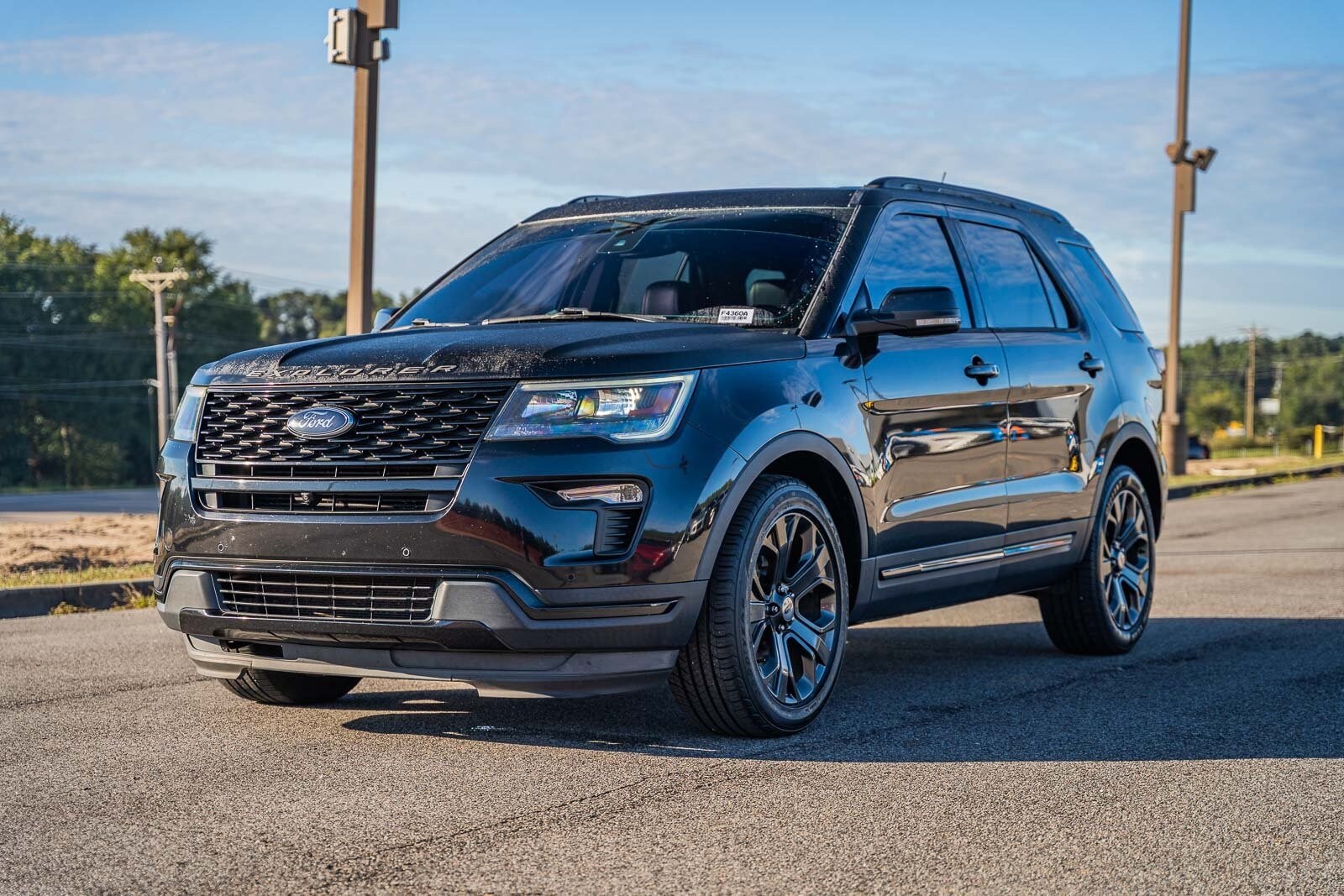 2018 Ford Explorer Sport photo 3