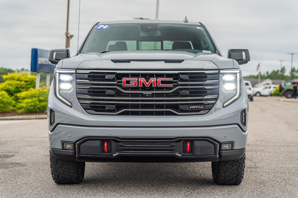 Used 2024 GMC Sierra 1500 AT4 Truck Crew Cab