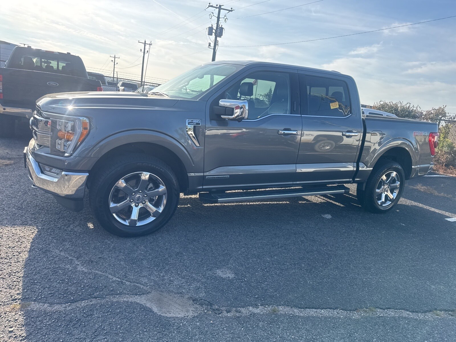 2022 Ford F-150 Lariat photo 3