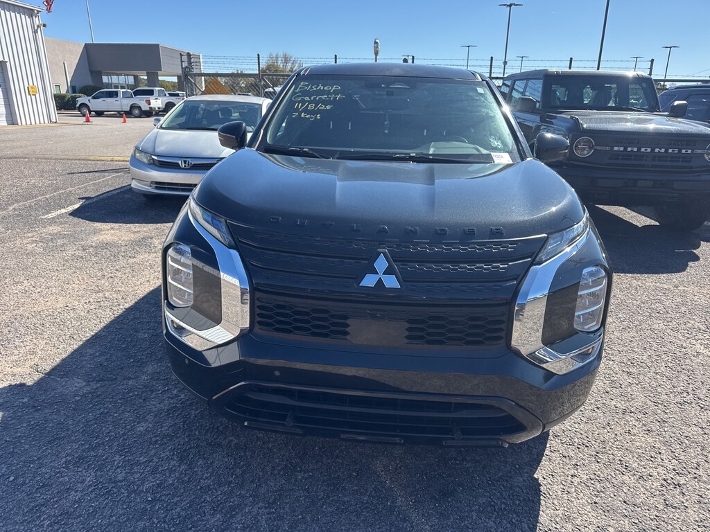 Certified 2023 Mitsubishi Outlander SE SUV