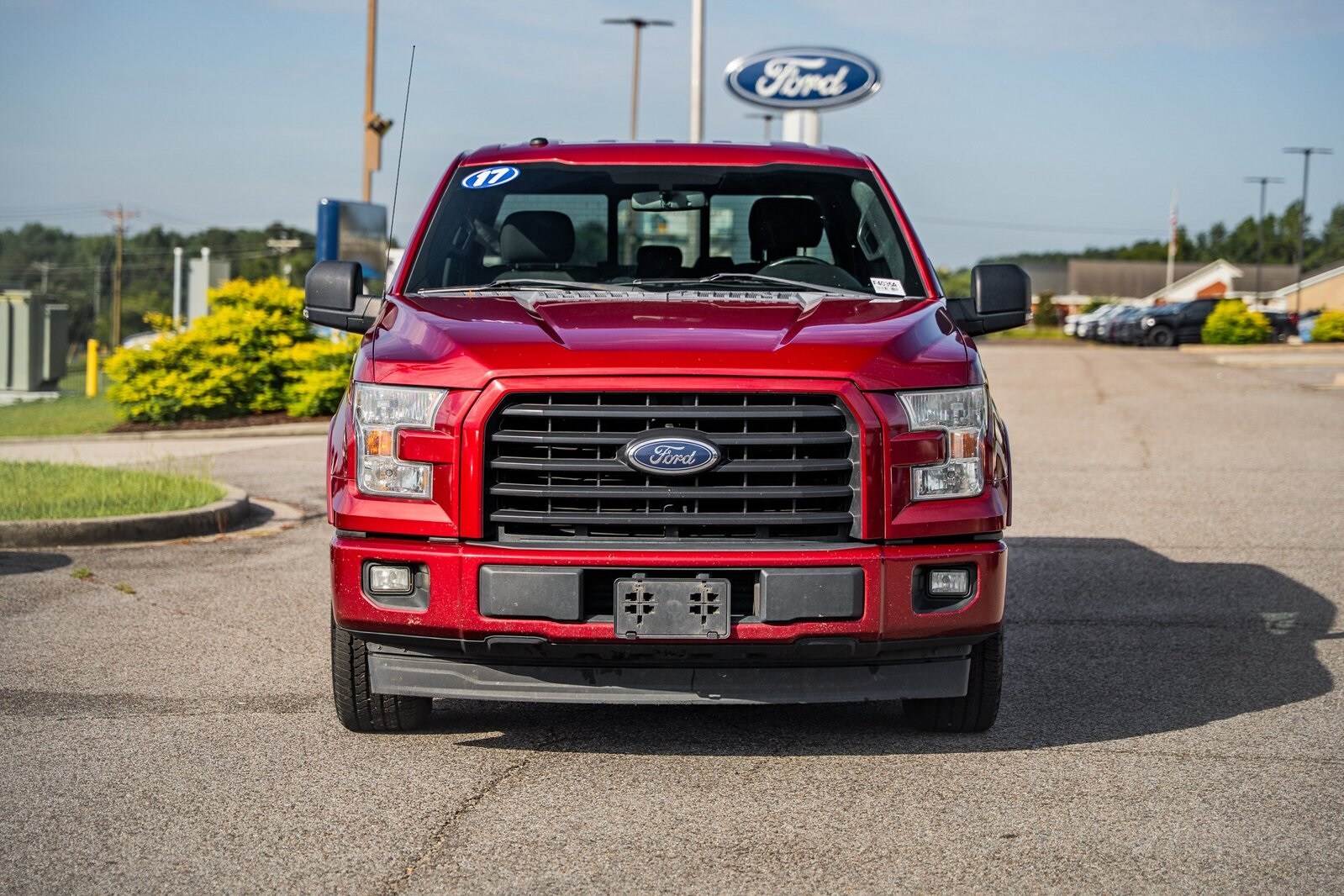 2017 Ford F-150 XLT photo 2