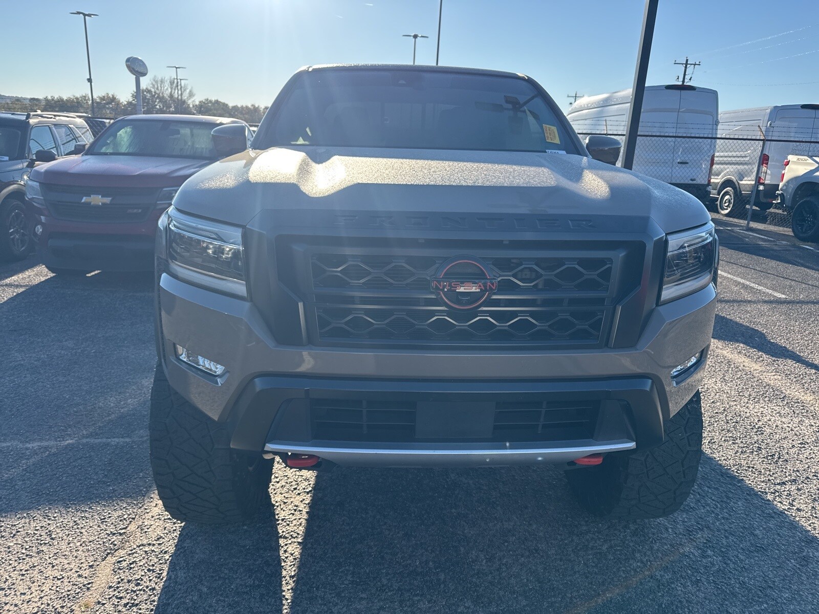 2022 Nissan Frontier PRO-X photo 2