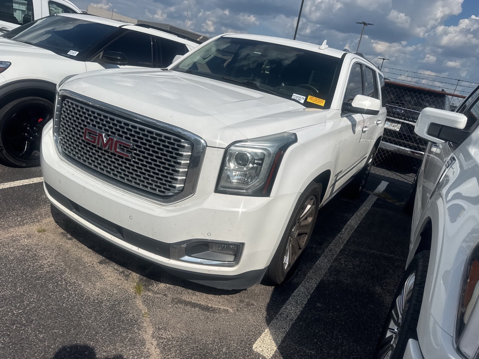 2015 Gmc Yukon Denali photo 3