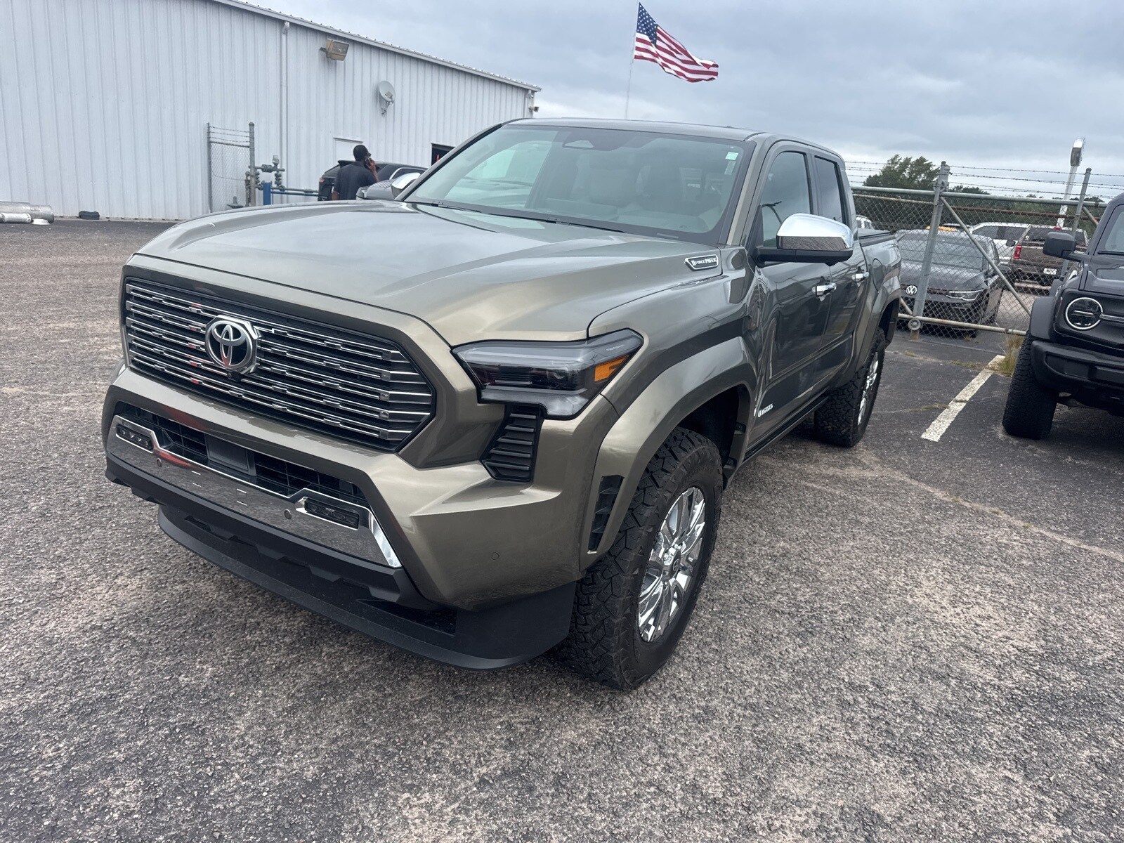 2024 Toyota Tacoma TRD Sport photo 3