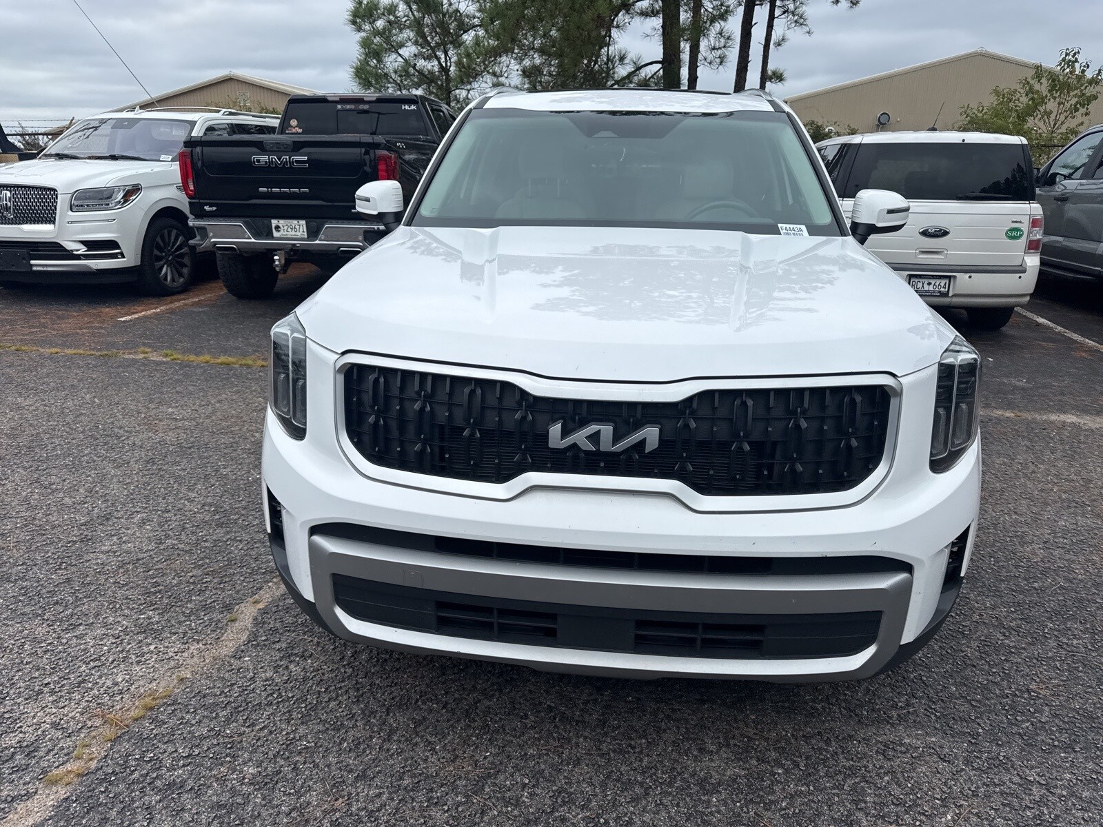 2023 Kia Telluride EX X-Line photo 2