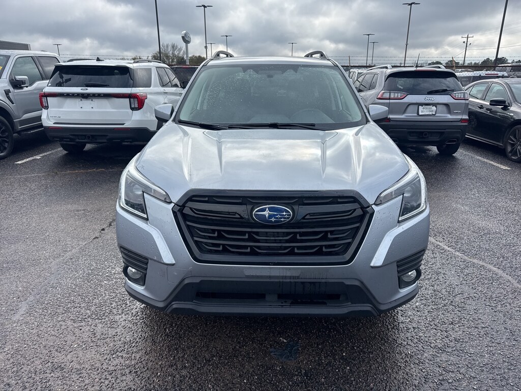 Used 2023 Subaru Forester Premium SUV