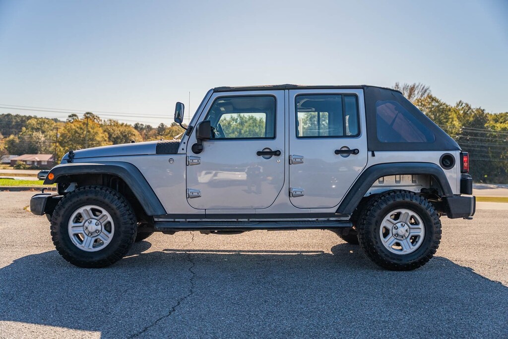 Used 2013 Jeep Wrangler Unlimited Sport SUV