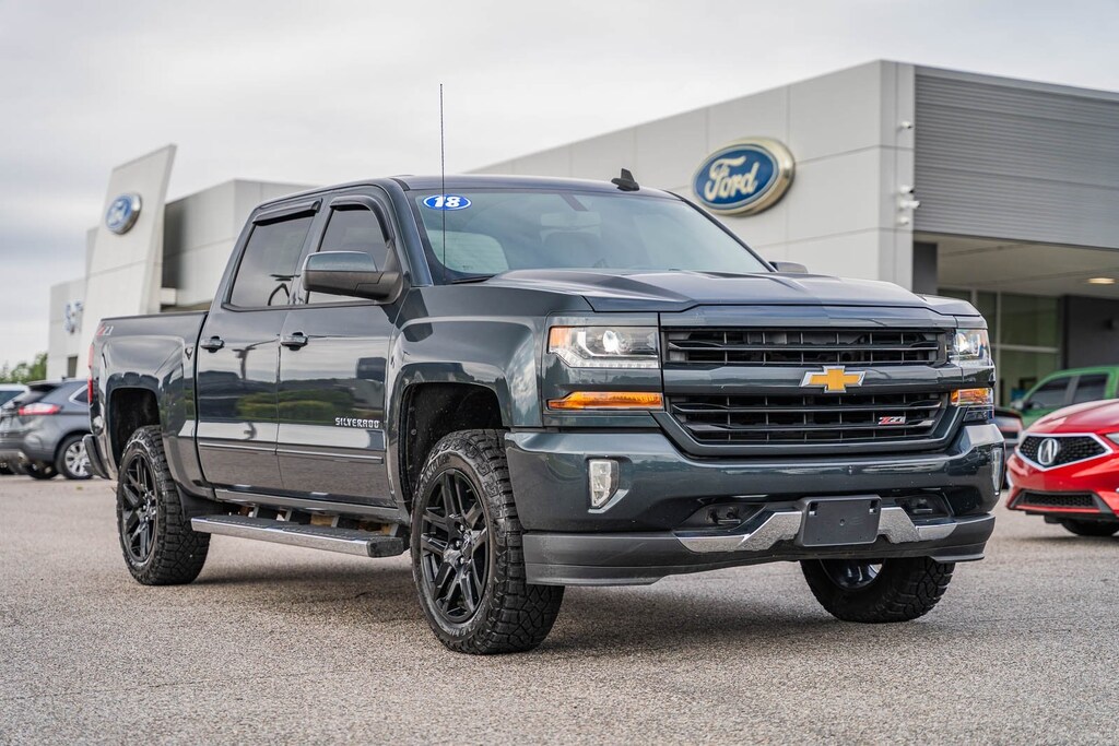 Used 2018 Chevrolet Silverado 1500 LT Truck Crew Cab